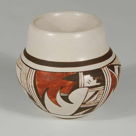 Joy Navasie Pottery - C3736H